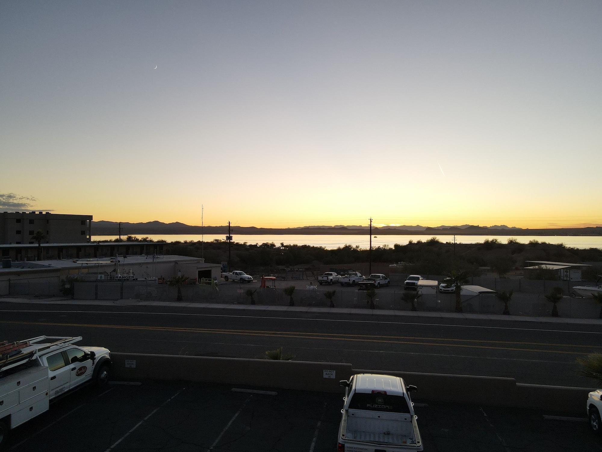 Travelodge By Wyndham Lake Havasu Lake Havasu City Exterior foto