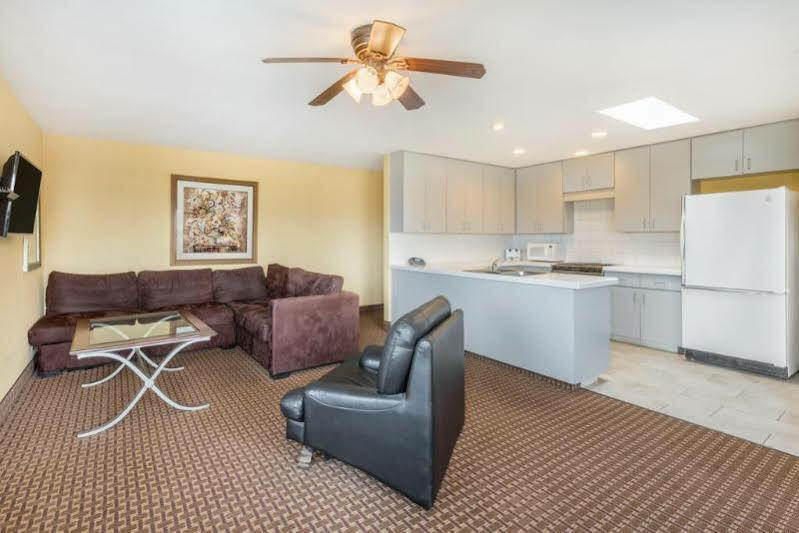 Travelodge By Wyndham Lake Havasu Lake Havasu City Exterior foto